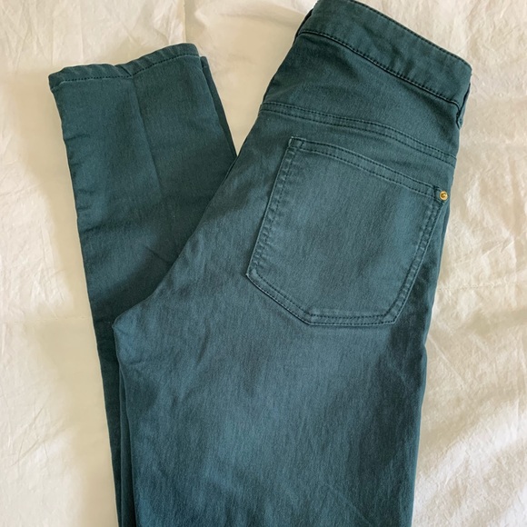H&M Jeans | Size 8 - Picture 2 of 3